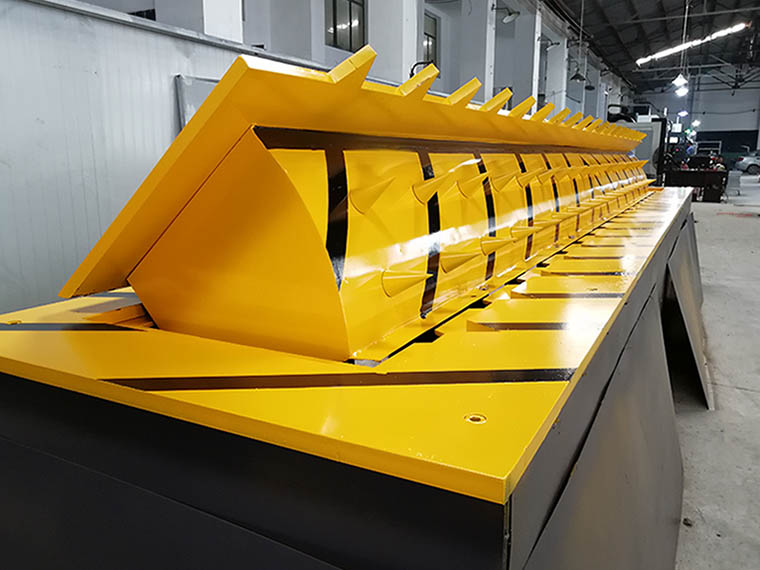 翻板路障機(jī)